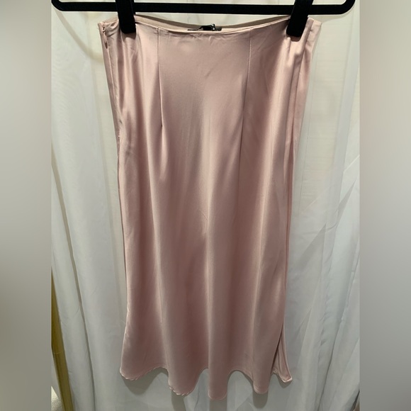 Express Blush Pink Satin Slip Skirt - Picture 7 of 8